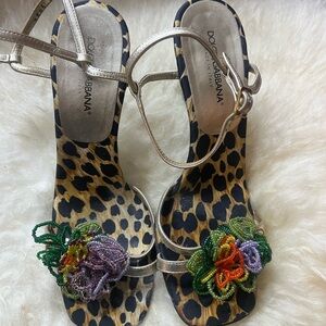 Dolce & Gabbana Gold Leather Leopard Sandals with Floral Beading size 7.5